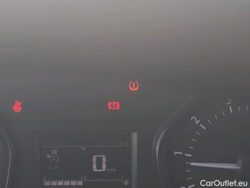  Opel  Vivaro OPEL  / 2019 / 4P / combi 1.5 Diésel 88kW (120CV) M Std Express #70