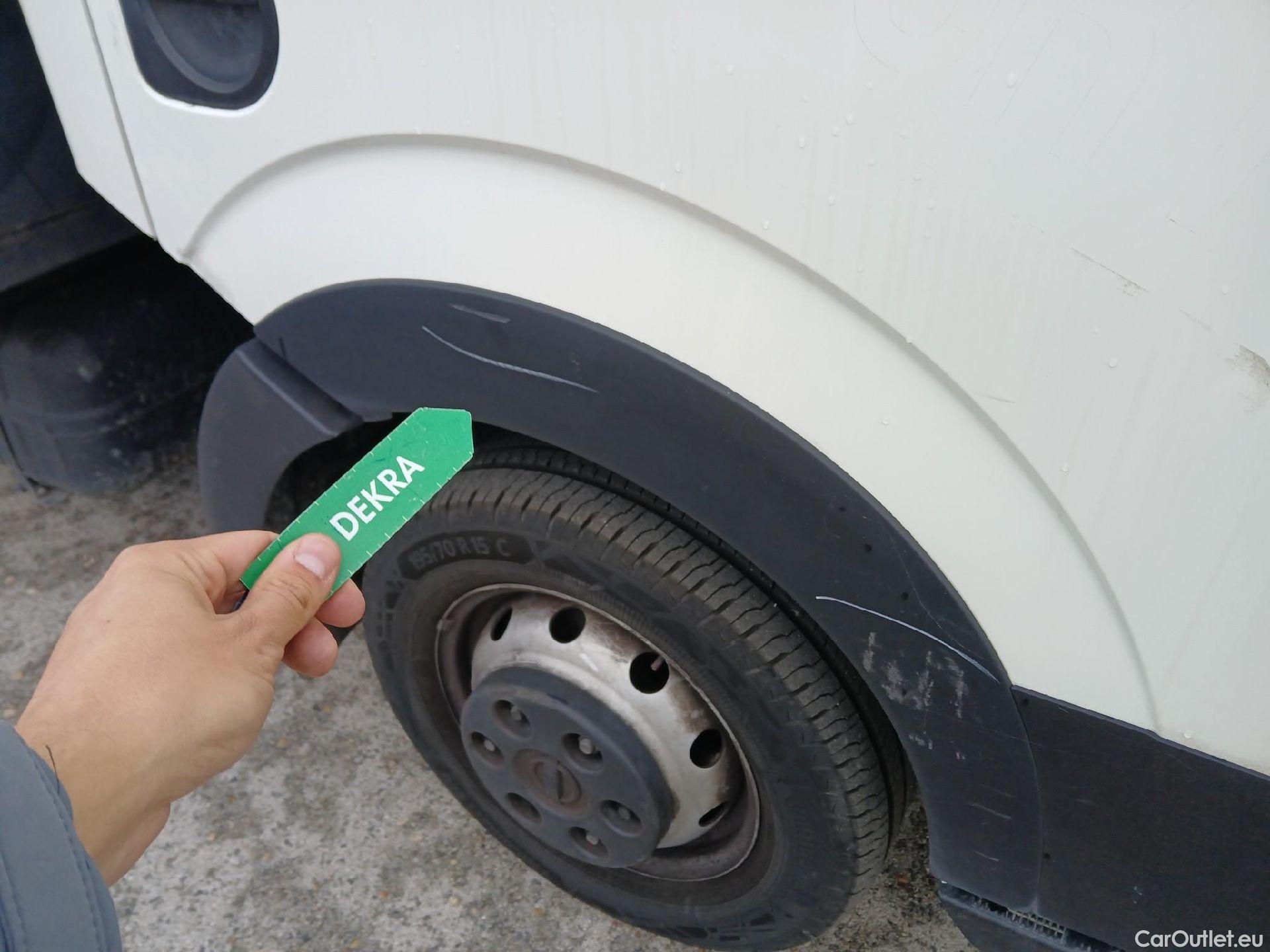  Nissan  NV400 NISSAN NT400 / 2014 / 2P / chasis cabina 35.13/3 Comfort Cabina Abatible Larga #35