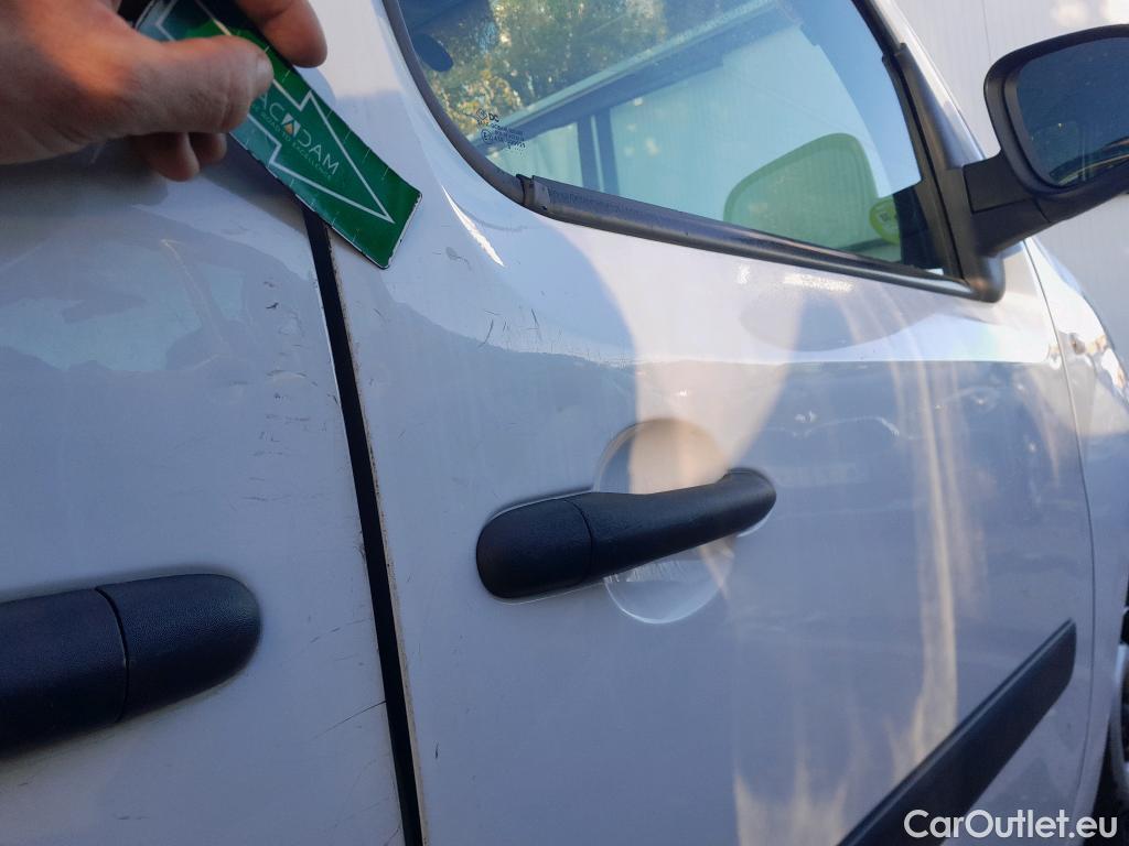  Renault  Kangoo RENAULT  FURGÓN VU 3p 2G furgón deriv Profesional 2014 dCi 75 Gen5 #36