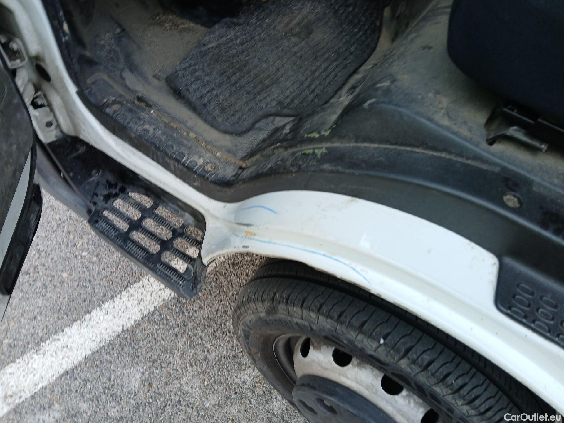  Nissan  NV400 NISSAN NT400 / 2014 / 2P / chasis cabina 35.13/3 Comfort Cabina Abatible Larga #7