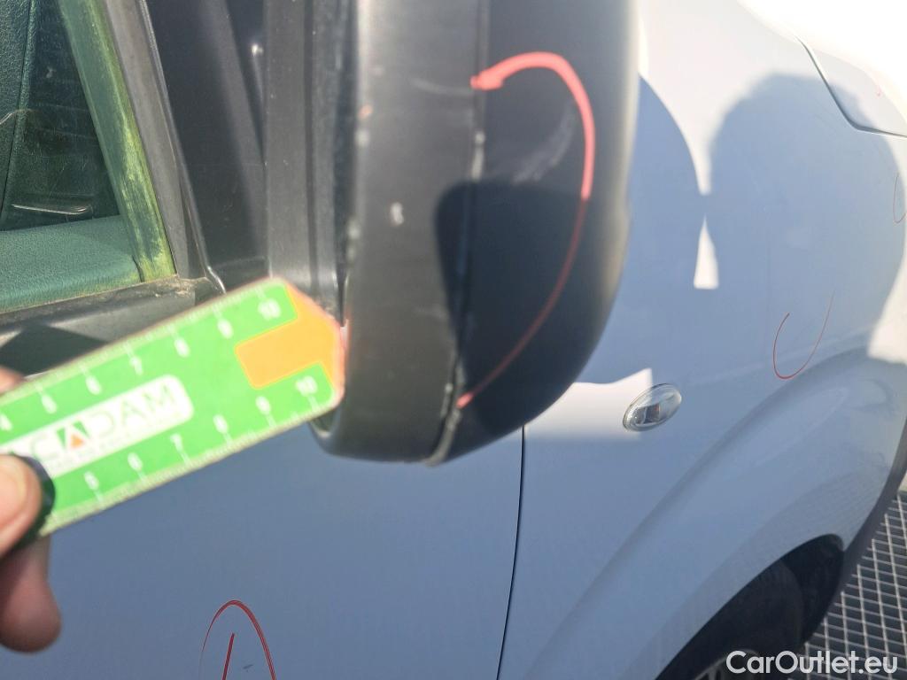  Opel  Vivaro OPEL  / 2019 / 4P / combi 1.5 Diésel 88kW (120CV) M Std Express #63