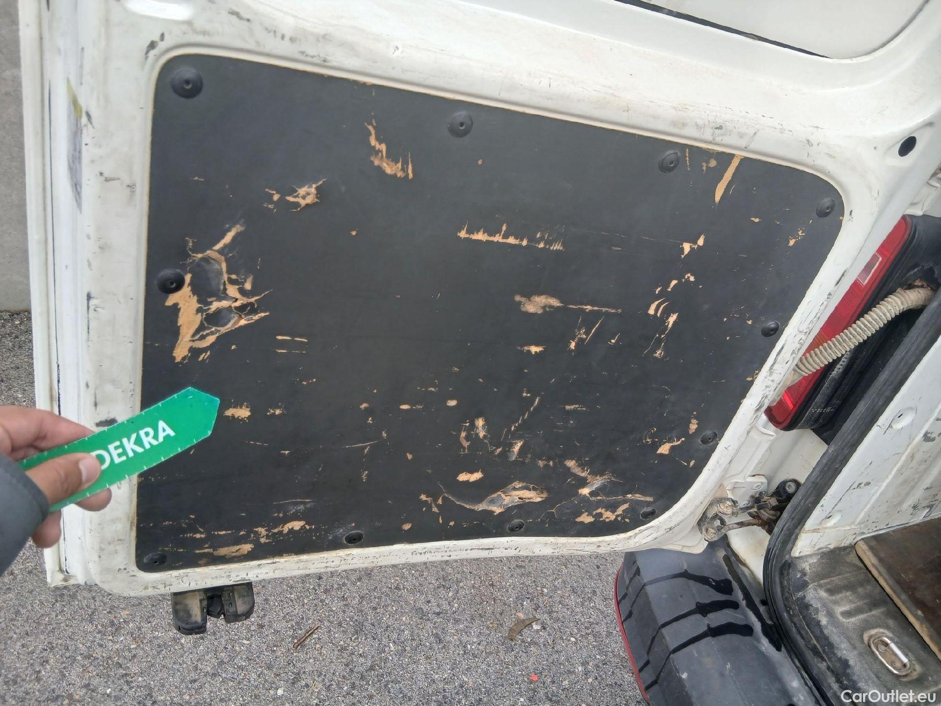  Volkswagen  Caddy VOLKSWAGEN  / 2015 / 4P / combi Profesion Maxi Kombi 2.0 TDI 90kW 4Mot #14