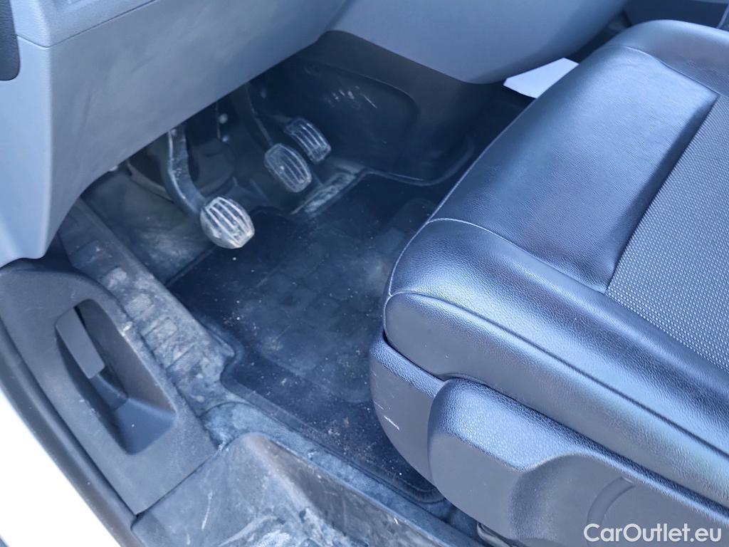  Opel  Vivaro OPEL  / 2019 / 4P / furgón 1.5 Diésel 74kW(100CV)M Std Exp #27