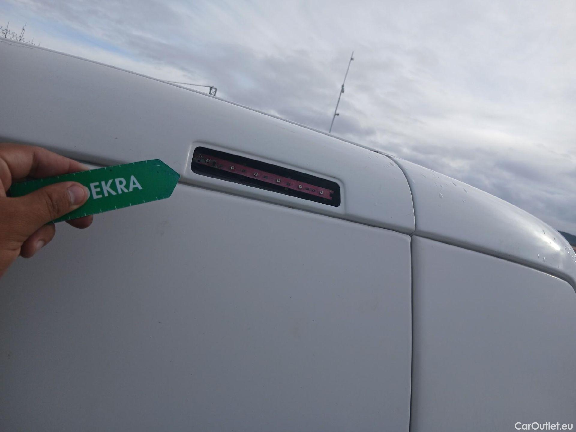  Volkswagen  Caddy VOLKSWAGEN  / 2015 / 4P / combi Profesion Maxi Kombi 2.0 TDI 90kW 4Mot #49