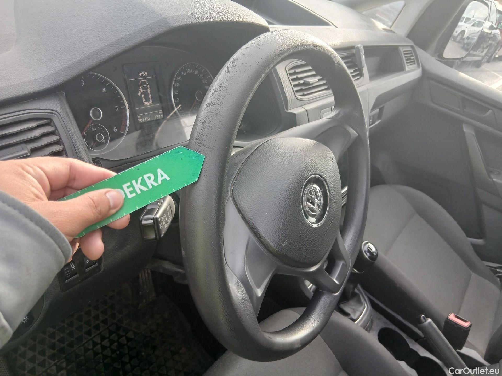  Volkswagen  Caddy VOLKSWAGEN  / 2015 / 4P / combi Profesion Maxi Kombi 2.0 TDI 90kW 4Mot #3