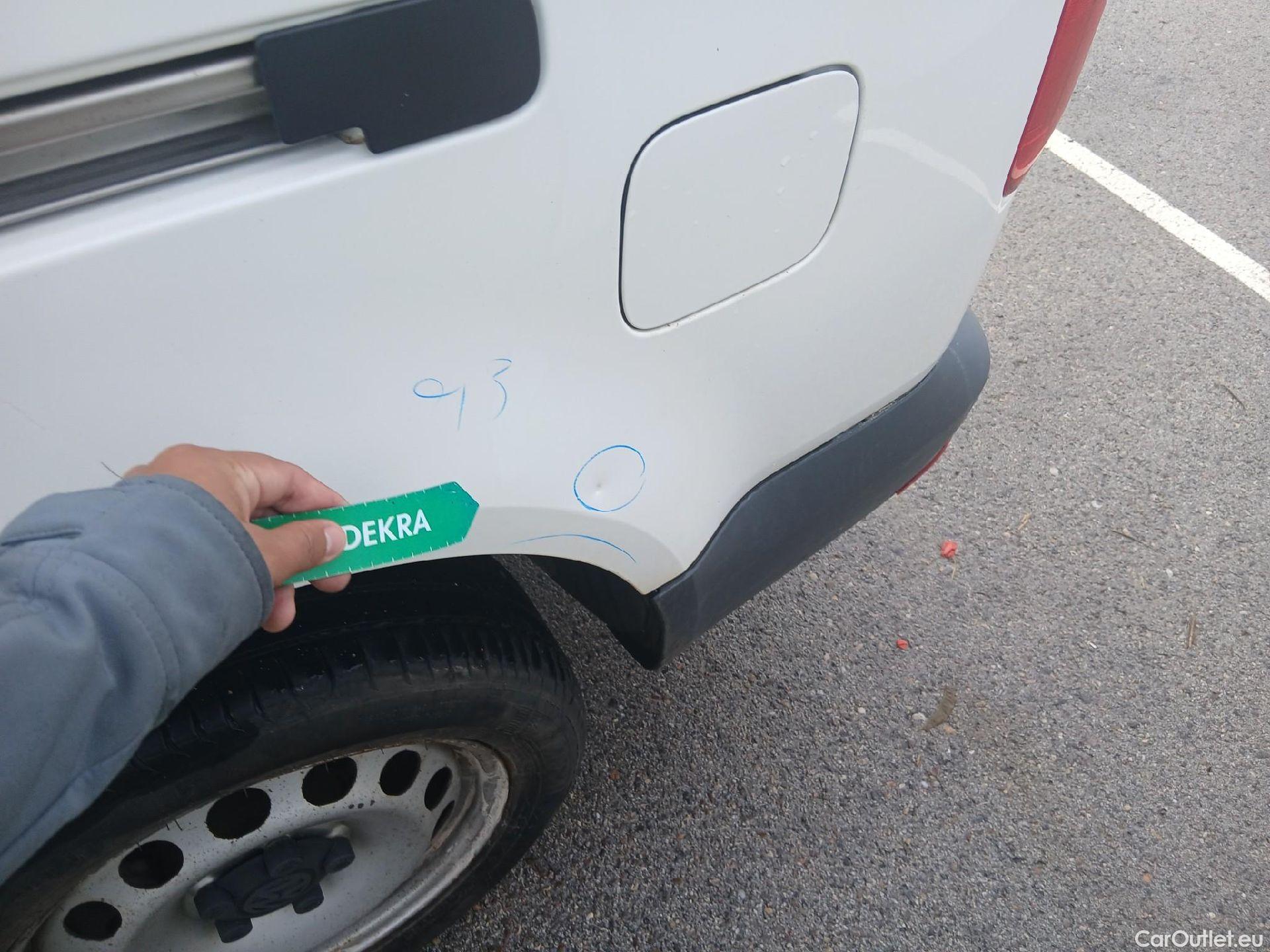  Volkswagen  Caddy VOLKSWAGEN  / 2015 / 4P / combi Profesion Maxi Kombi 2.0 TDI 90kW 4Mot #36