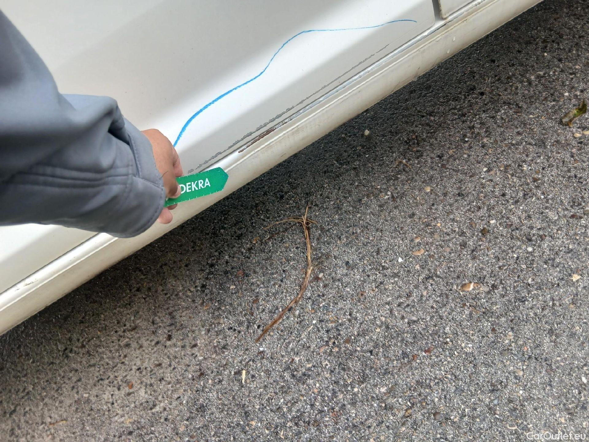  Volkswagen  Caddy VOLKSWAGEN  / 2015 / 4P / combi Profesion Maxi Kombi 2.0 TDI 90kW 4Mot #35