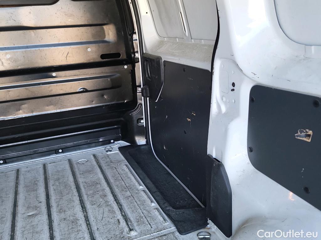  Opel  Vivaro OPEL  / 2019 / 4P / furgón 1.5 Diésel 74kW(100CV)M Std Exp #11