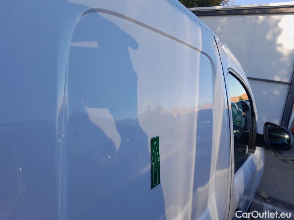  Renault  Kangoo RENAULT  FURGÓN VU 3p 2G furgón deriv Profesional 2014 dCi 75 Gen5 #24