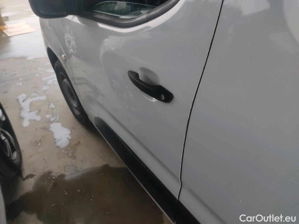  Peugeot  Partner PEUGEOT  / 2018 / 3P / furgón derivado de turismo Pro Standard 600kg BlueHDi 73kW (AC) #11