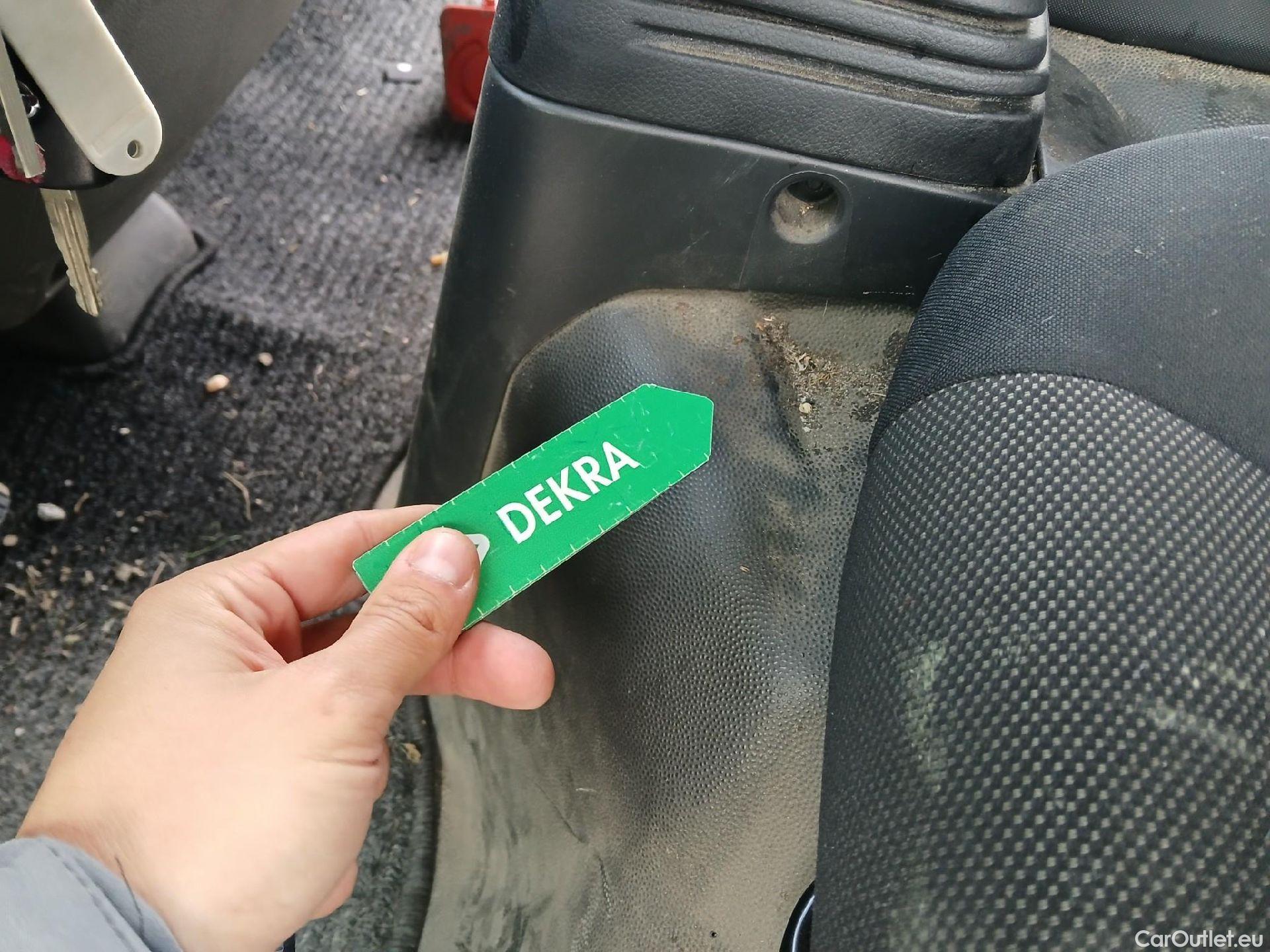  Nissan  NV400 NISSAN NT400 / 2014 / 2P / chasis cabina 35.13/3 Comfort Cabina Abatible Larga #1