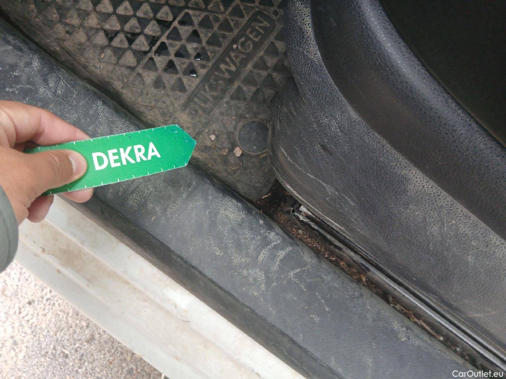  Volkswagen  Caddy VOLKSWAGEN  / 2015 / 4P / combi Profesion Maxi Kombi 2.0 TDI 90kW 4Mot #2