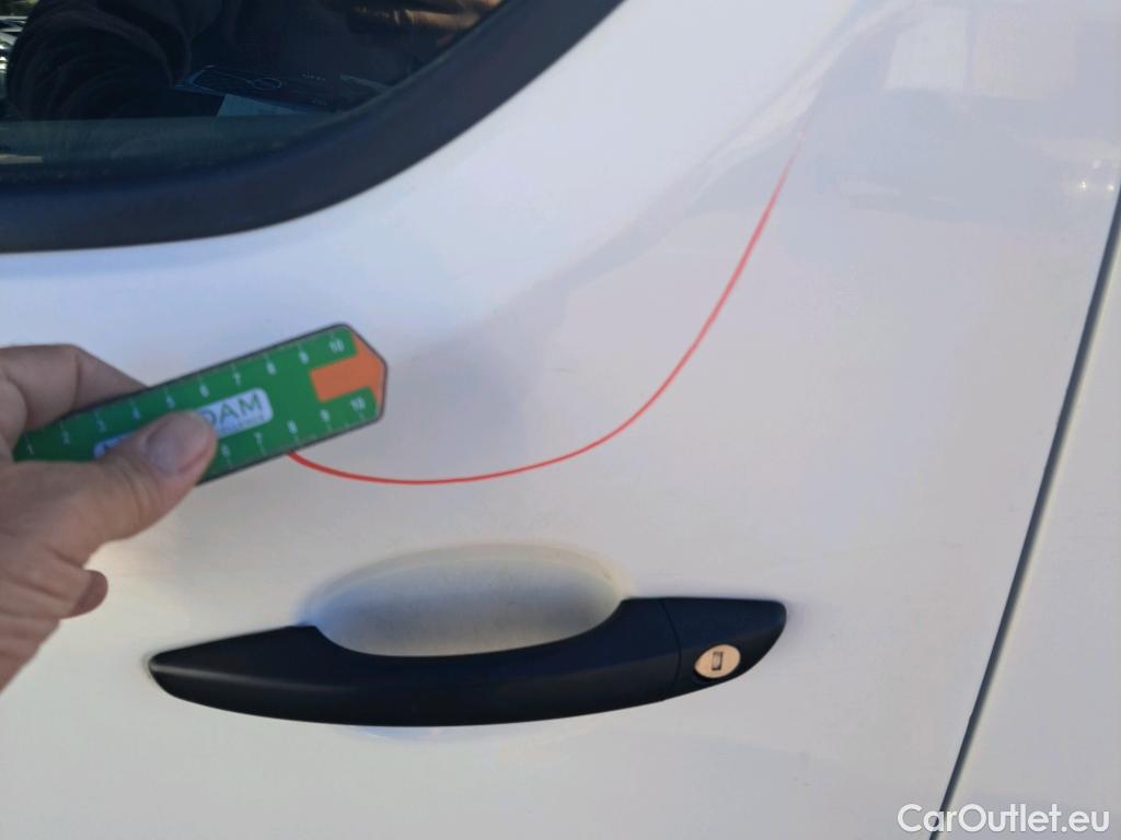  Opel  Vivaro OPEL  / 2019 / 4P / combi 1.5 Diésel 88kW (120CV) M Std Express #65