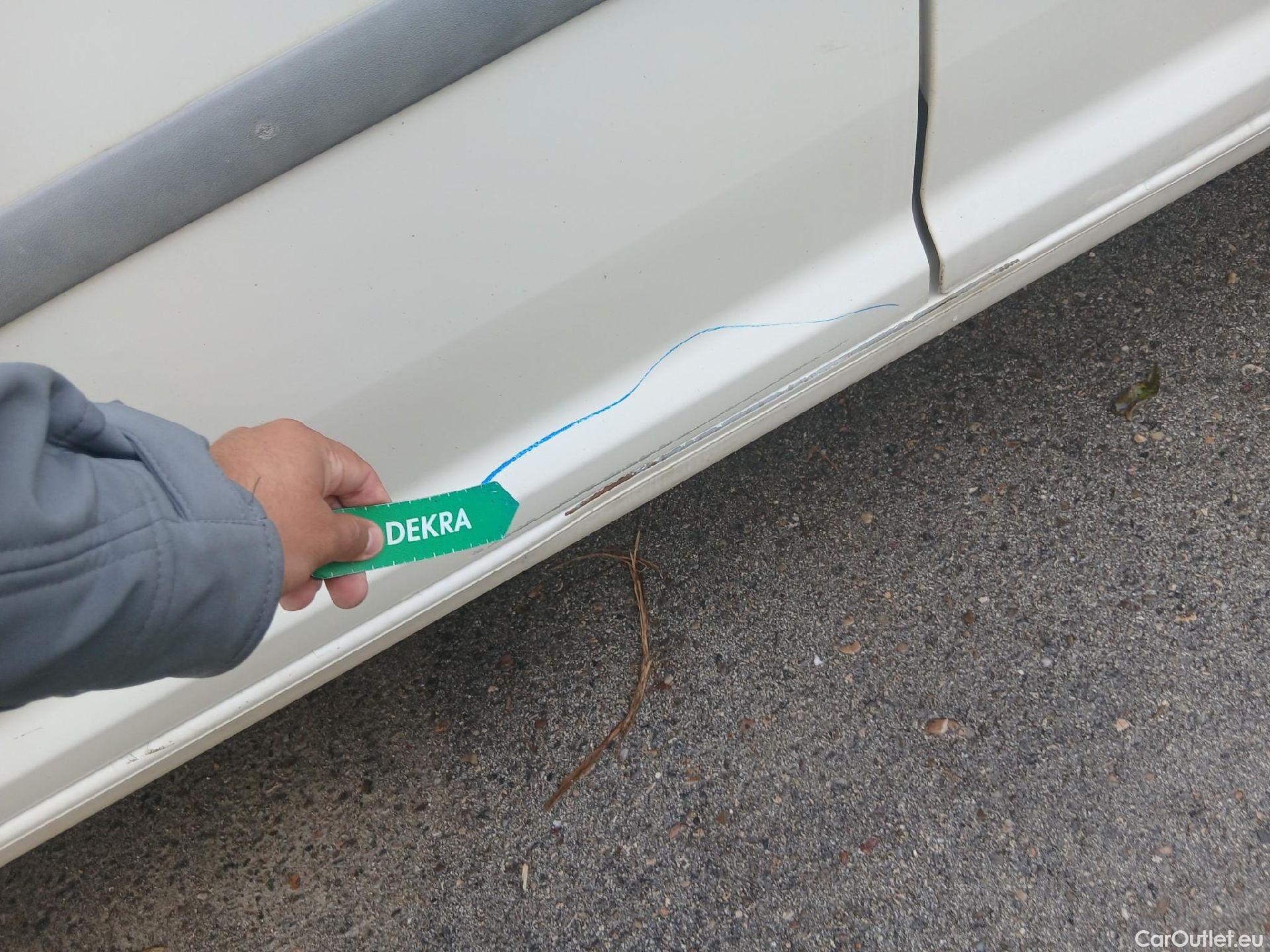  Volkswagen  Caddy VOLKSWAGEN  / 2015 / 4P / combi Profesion Maxi Kombi 2.0 TDI 90kW 4Mot #33