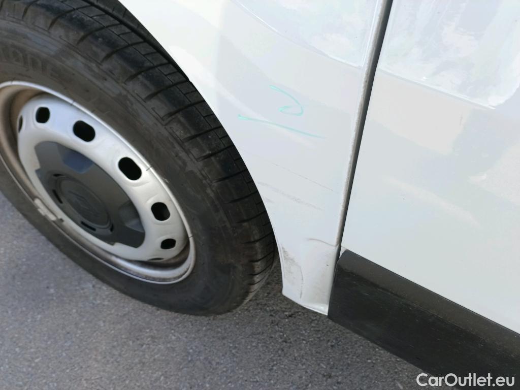  Renault  Trafic  III Furgón L1H1 2 7t Komfort 1.6 dCi 120CV MT6 E5 #6