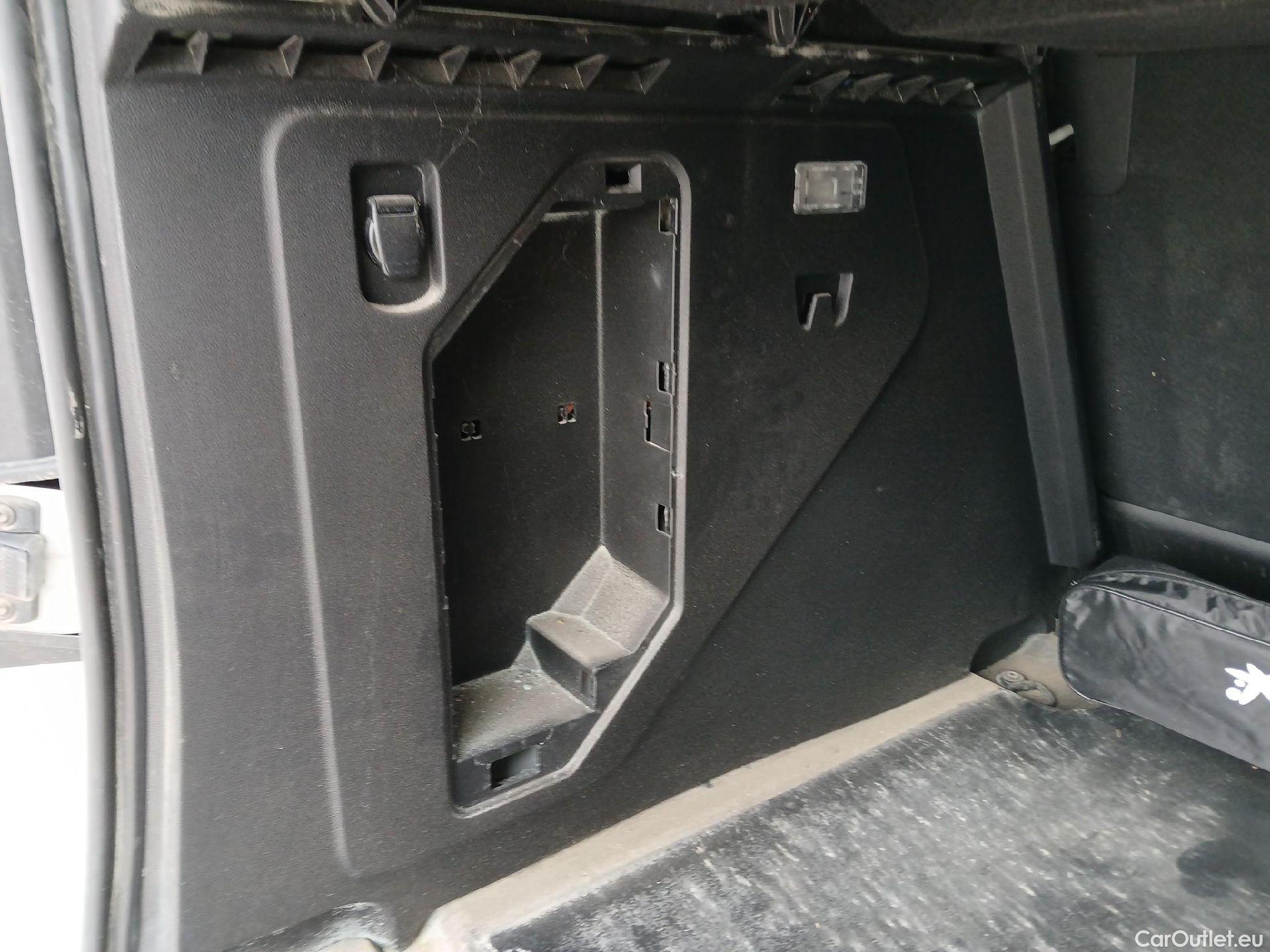  Renault  Kangoo RENAULT  Combi / 2021 / 5P / combi Life Edition One 1.5 Blue dCi 70kW(95CV) (IND)(AC) #50