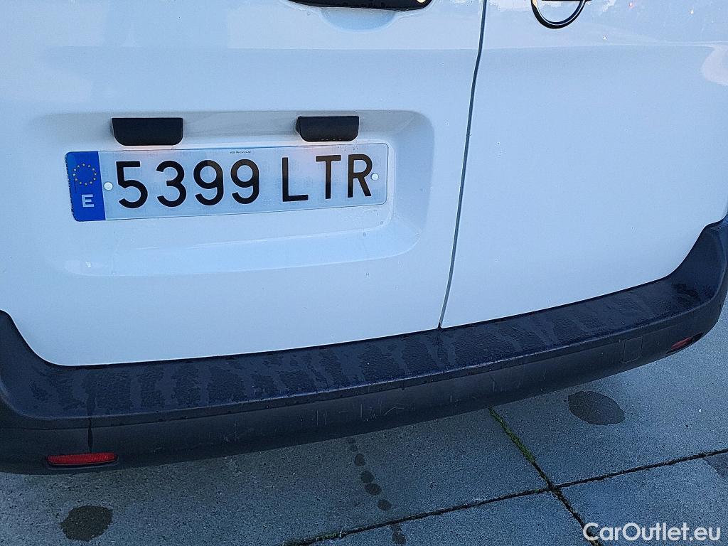  Opel  Vivaro OPEL  / 2019 / 4P / furgón 1.5 Diésel 74kW(100CV)M Std Exp #19