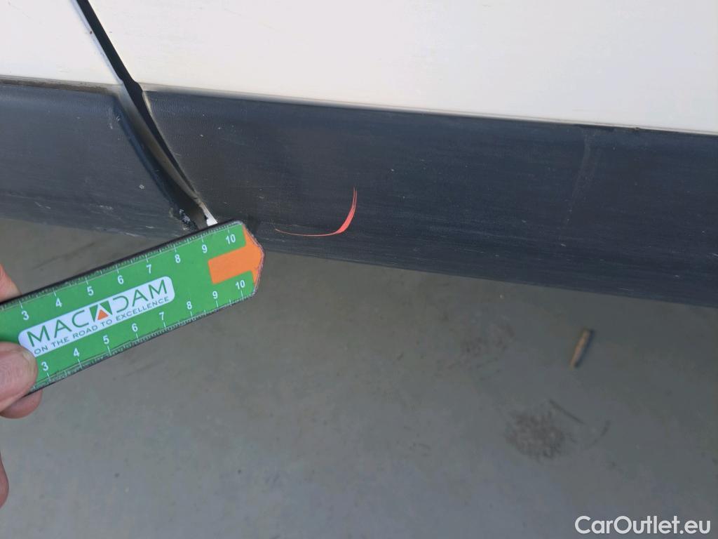  Opel  Vivaro OPEL  / 2019 / 4P / combi 1.5 Diésel 88kW (120CV) M Std Express #68