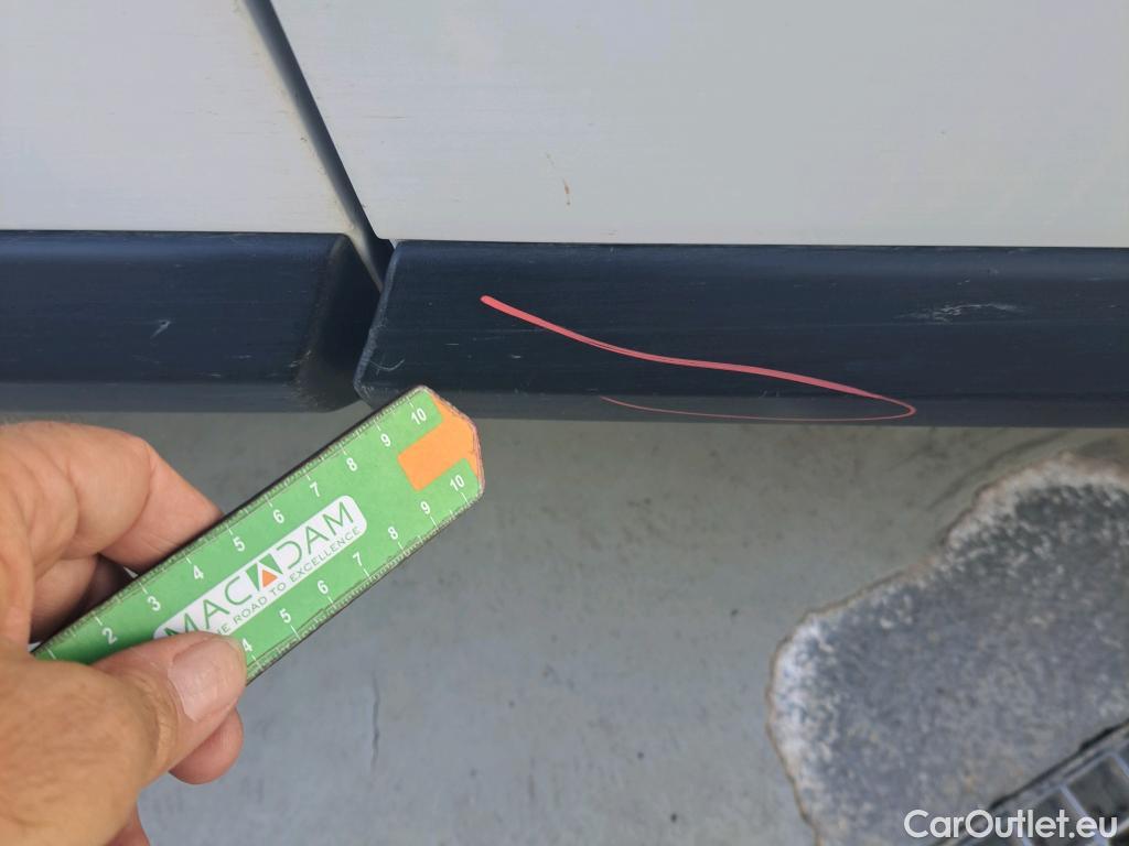  Opel  Vivaro OPEL  / 2019 / 4P / combi 1.5 Diésel 88kW (120CV) M Std Express #51