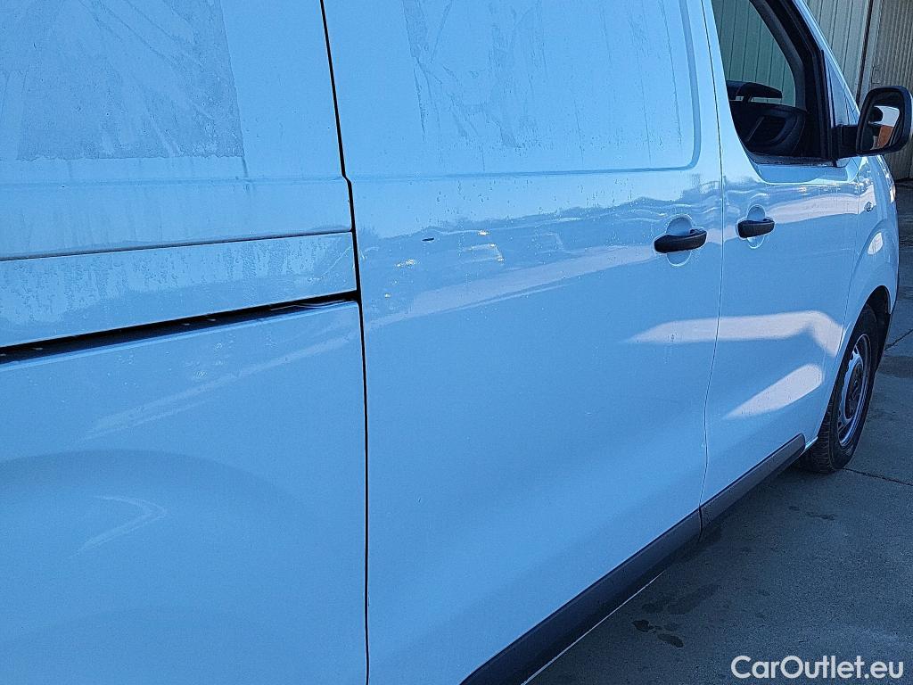  Opel  Vivaro OPEL  / 2019 / 4P / furgón 1.5 Diésel 74kW(100CV)M Std Exp #13