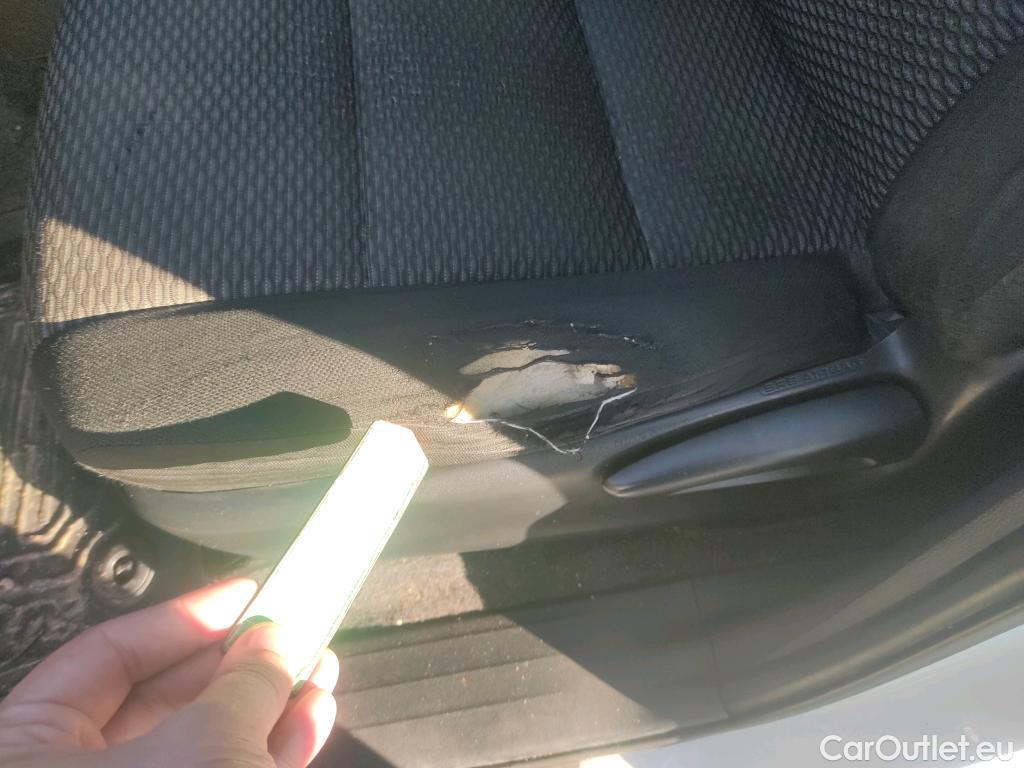  Toyota  Hilux TOYOTA  VU 4p 7G pickup 2.4 D-4D Cabina Doble GX 4x4 #14