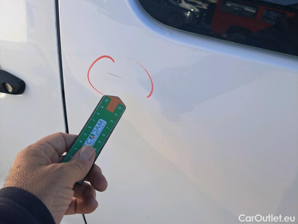  Opel  Vivaro OPEL  / 2019 / 4P / combi 1.5 Diésel 88kW (120CV) M Std Express #13