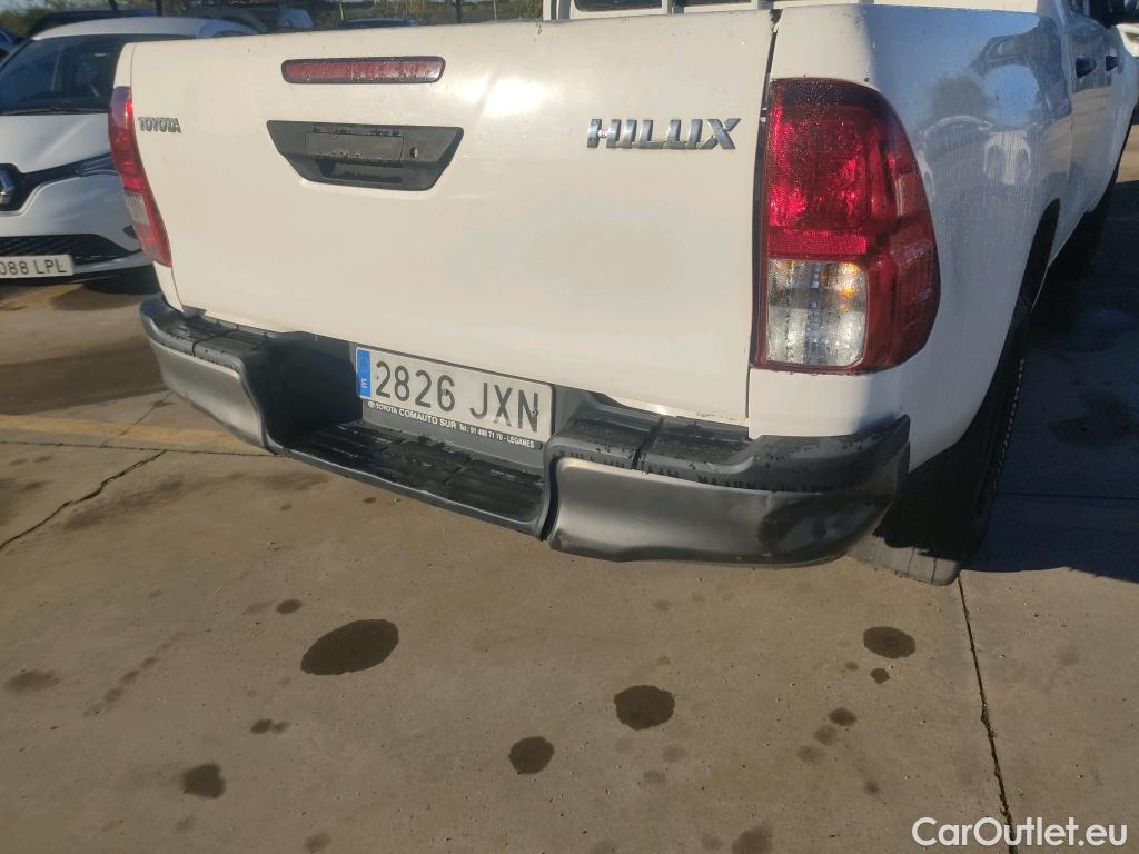  Toyota  Hilux TOYOTA  VU 4p 7G pickup 2.4 D-4D Cabina Doble GX 4x4 #7