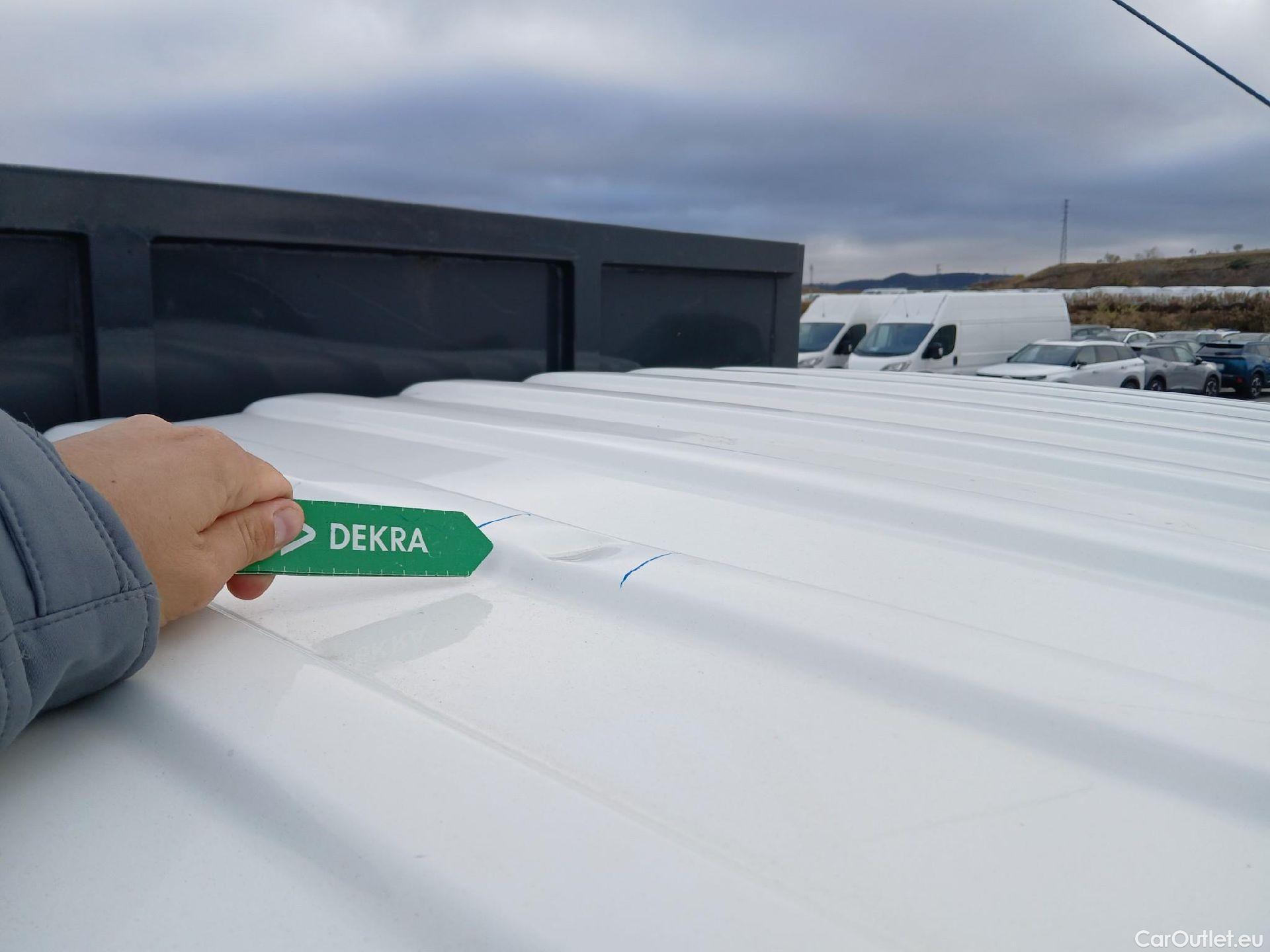  Nissan  NV400 NISSAN NT400 / 2014 / 2P / chasis cabina 35.13/3 Comfort Cabina Abatible Larga #45