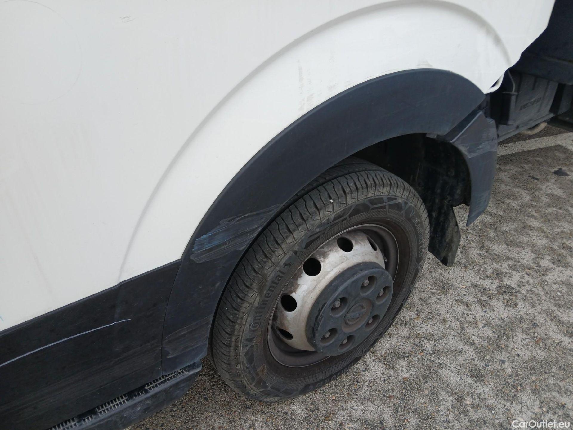  Nissan  NV400 NISSAN NT400 / 2014 / 2P / chasis cabina 35.13/3 Comfort Cabina Abatible Larga #23