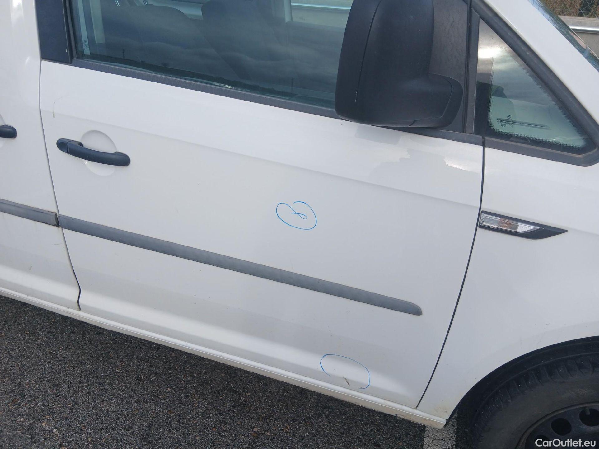  Volkswagen  Caddy VOLKSWAGEN  / 2015 / 4P / combi Profesion Maxi Kombi 2.0 TDI 90kW 4Mot #58