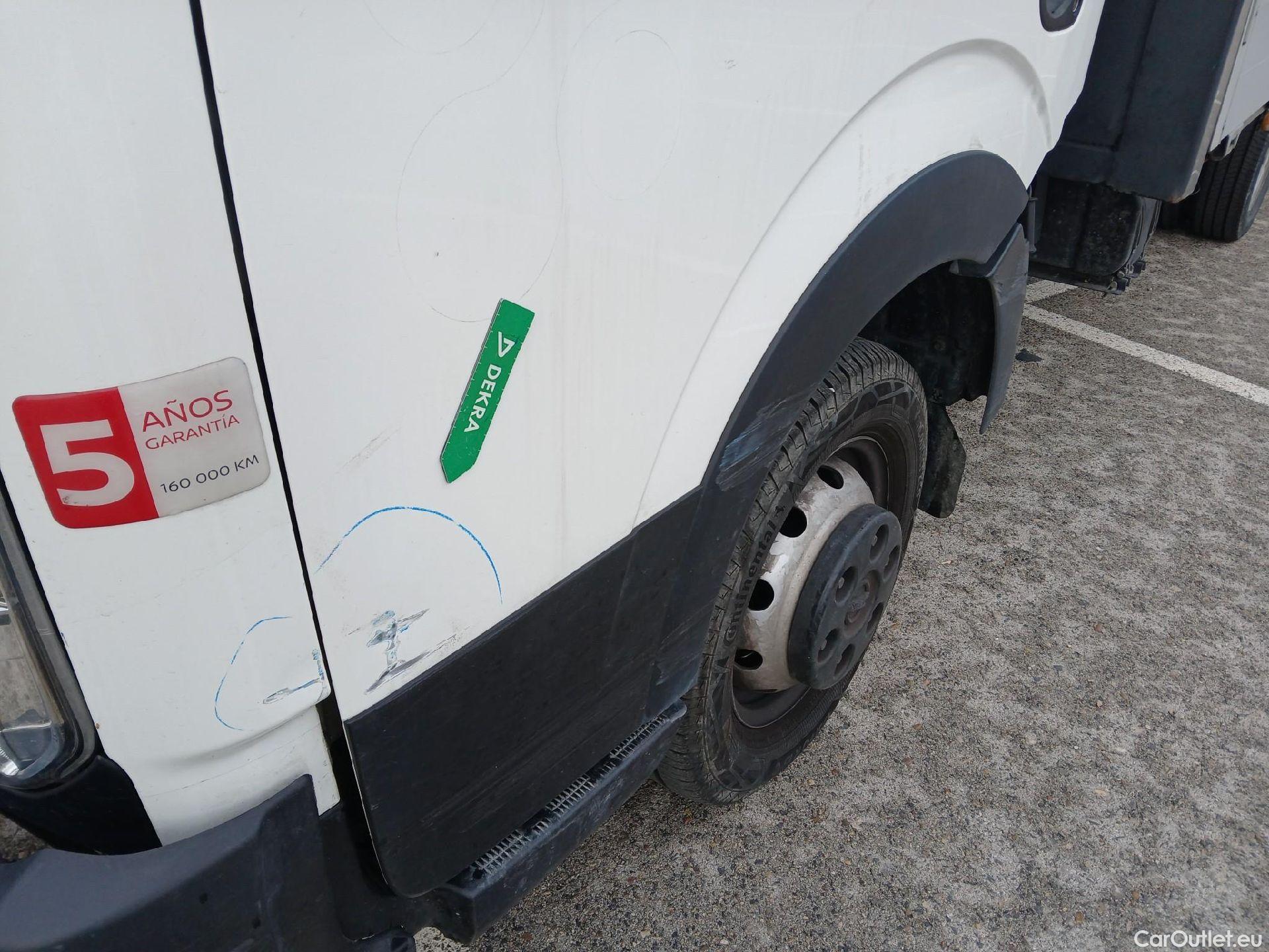  Nissan  NV400 NISSAN NT400 / 2014 / 2P / chasis cabina 35.13/3 Comfort Cabina Abatible Larga #18