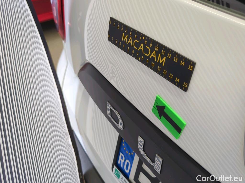  Dacia  Duster 1.5 Blue dCi 115CP Comfort 4WD #6