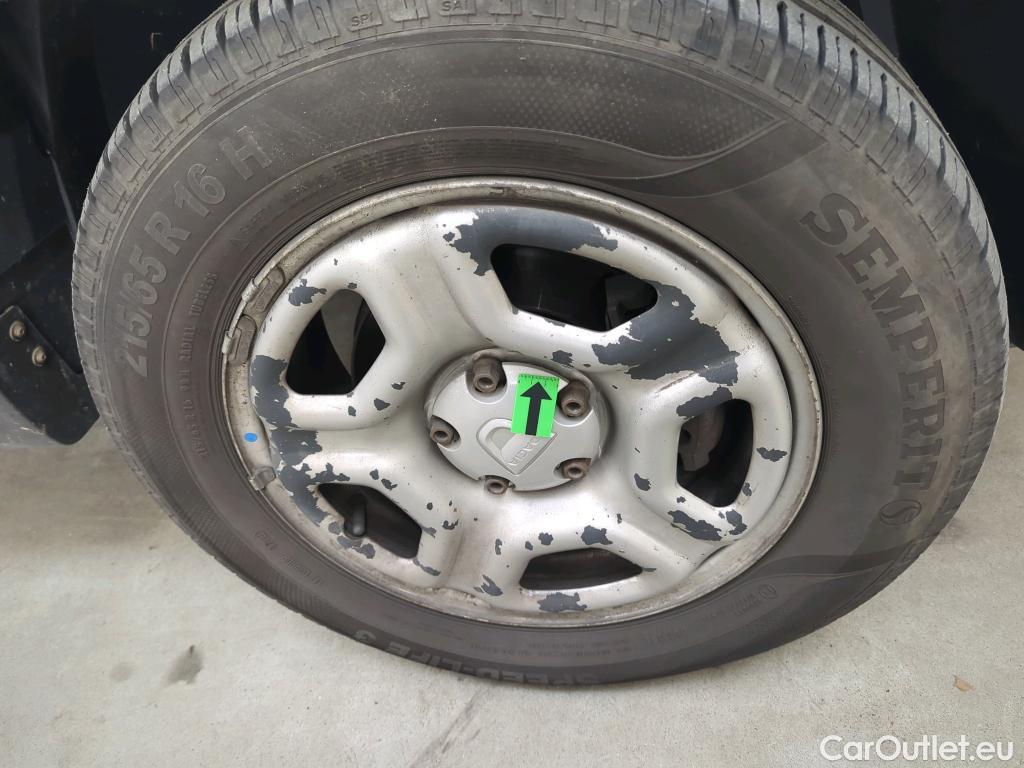  Dacia  Duster 1.5 Blue dCi 115CP Comfort 4WD #19