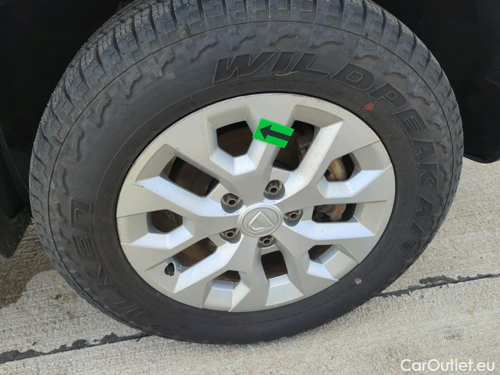  Dacia  Duster 1.5 Blue dCi 115CP Comfort 4WD #13