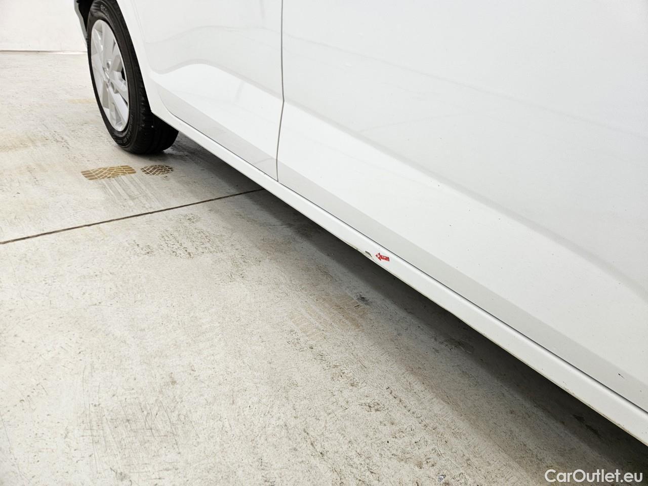  Dacia  Logan 1.0 TCe 90CP Comfort MT6 #11