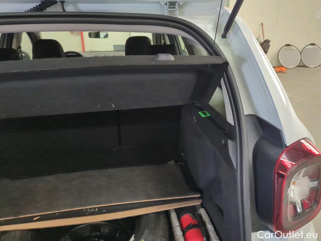  Dacia  Duster 1.5 Blue dCi 115CP Comfort 4WD #9