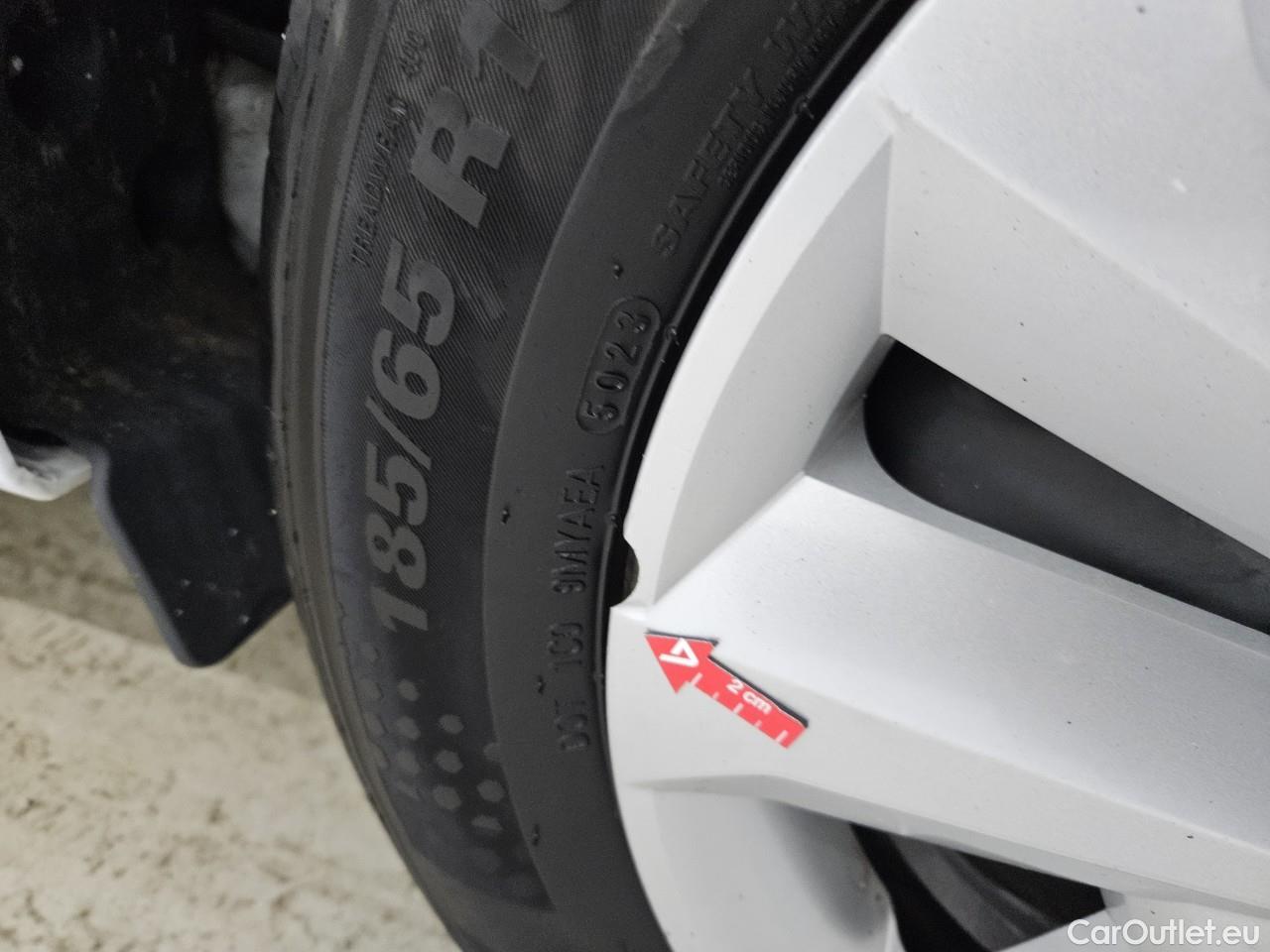  Dacia  Logan 1.0 TCe 90CP Comfort MT6 #28