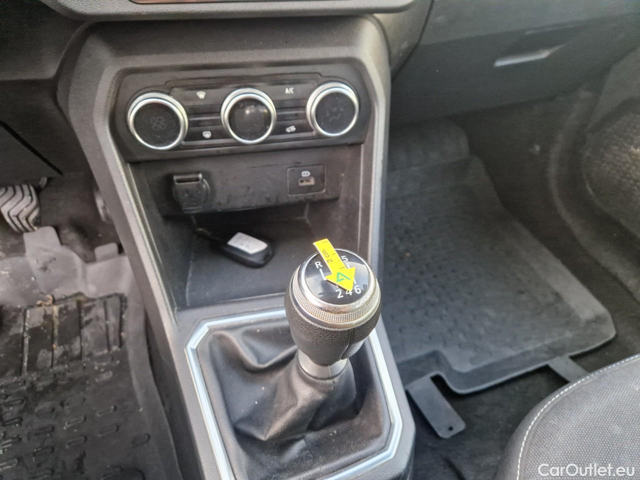  Dacia  Logan 1.0 TCe 90CP Comfort MT6 #39