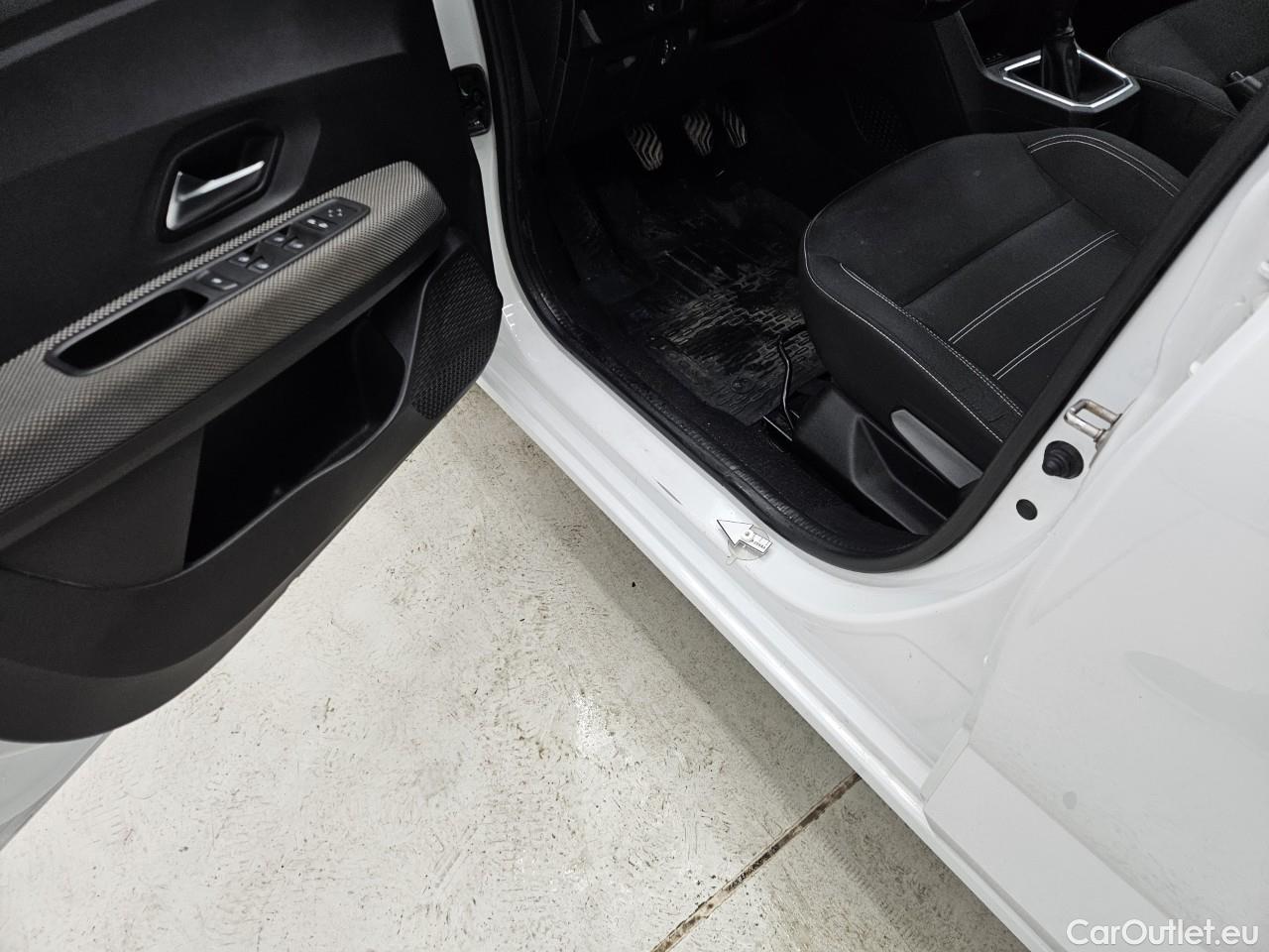  Dacia  Logan 1.0 TCe 90CP Comfort MT6 #44