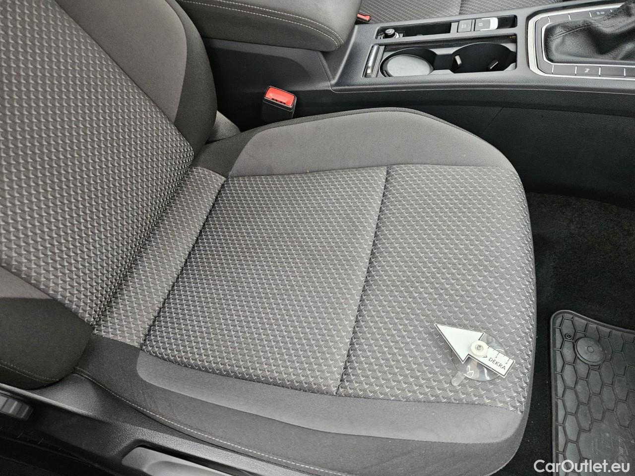  Volkswagen  Passat Trendline 2.0 TDI 150 CP #37