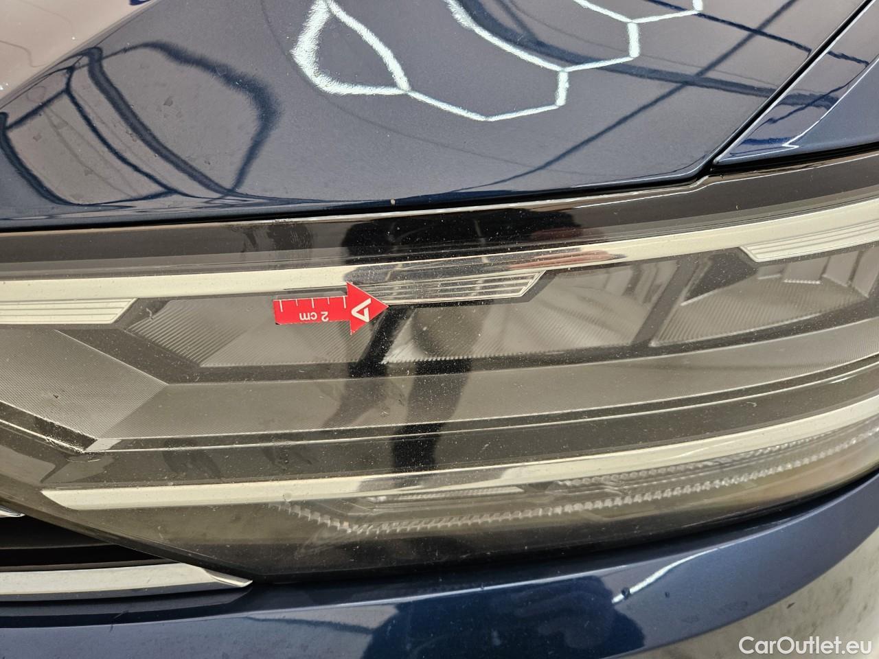  Volkswagen  Passat Trendline 2.0 TDI 150 CP #10