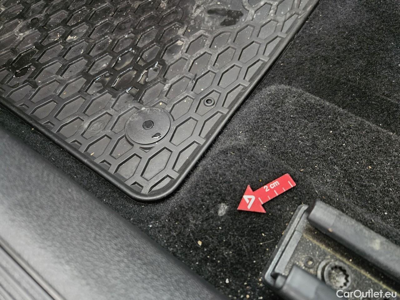  Volkswagen  Passat Trendline 2.0 TDI 150 CP #31