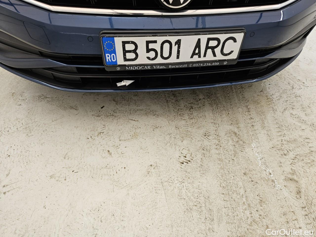  Volkswagen  Passat Trendline 2.0 TDI 150 CP #8