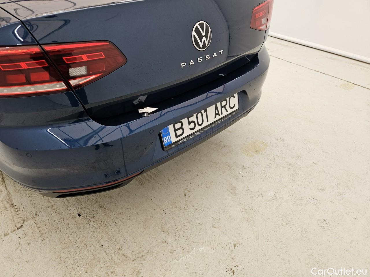  Volkswagen  Passat Trendline 2.0 TDI 150 CP #24