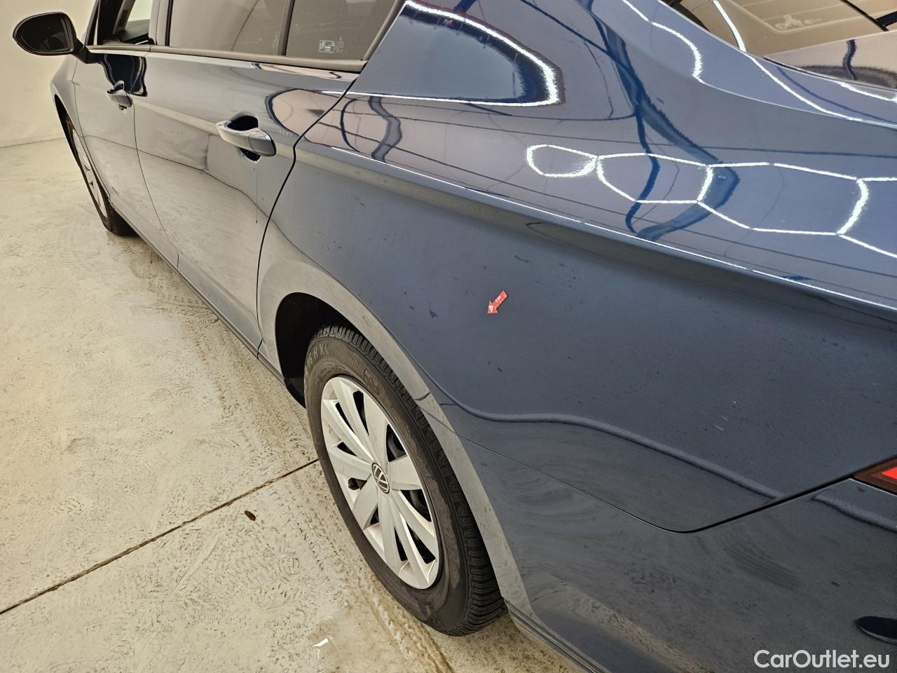  Volkswagen  Passat Trendline 2.0 TDI 150 CP #28