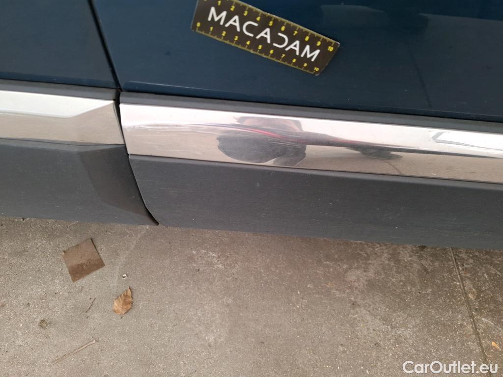  Peugeot  3008 PEUGEOT  / 2020 / 5P / SUV PureTech 130 S&S EAT8 GT #7