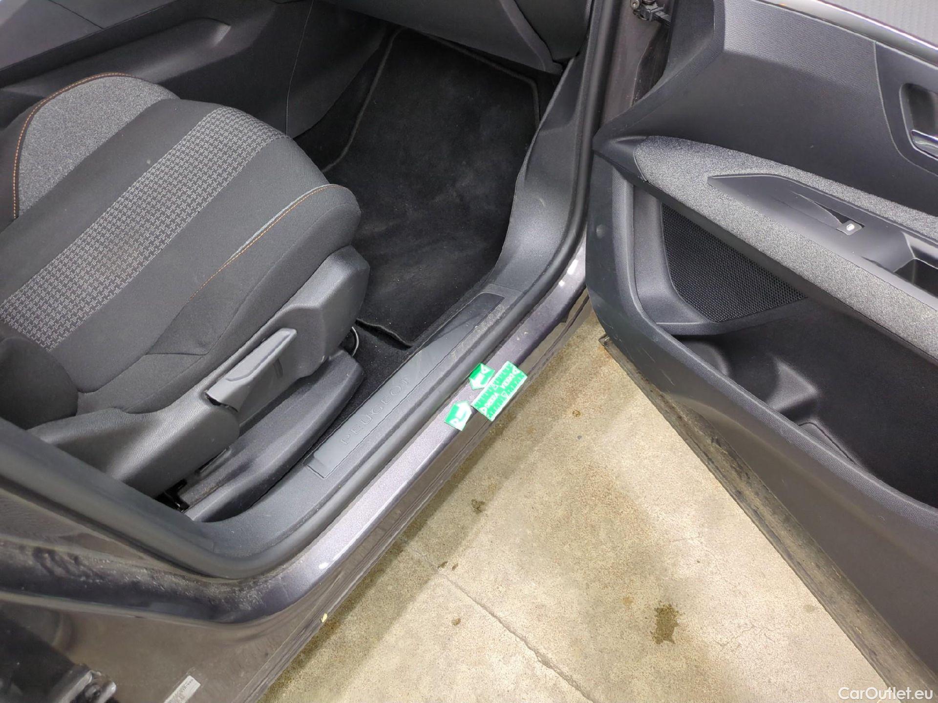  Peugeot  3008  II Active Pack 1.5 HDi 130CV BVM6 E6d #8