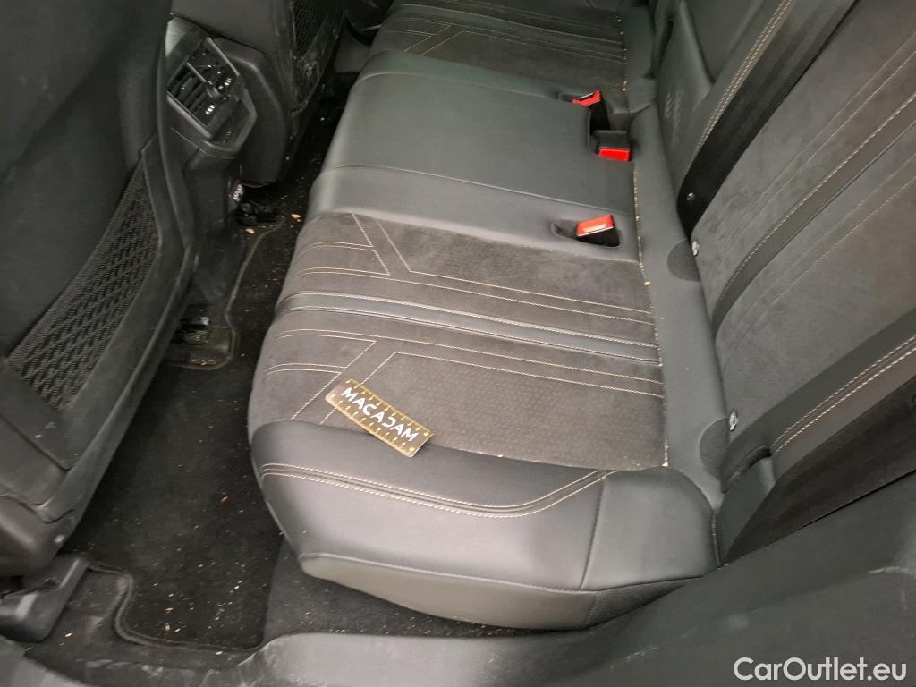  Peugeot  3008 PEUGEOT  / 2020 / 5P / SUV PureTech 130 S&S EAT8 GT #42