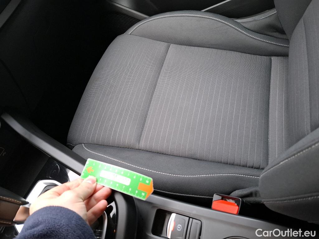  Renault  Arkana RENAULT  / 2021 / 5P / SUV Evolution mild hybrid 140 EDC -22 #12