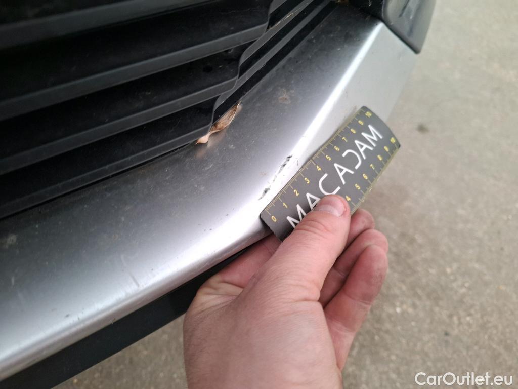  Peugeot  3008 PEUGEOT  / 2020 / 5P / SUV PureTech 130 S&S EAT8 GT #24